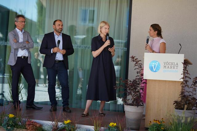 Spannende Diskussionen bei der Eröffnungsfeier. | Foto: photoDESIGN Karin und Michael Lacher