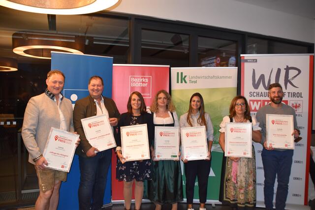 (V.ln.r.) Anton Juffinger, Martin Falbesoner, Theresa Wurzer, Tamara Bartl, Amber Fankhauser, Angelika Zittera und Bernhard Wolf. | Foto: Michael Steger