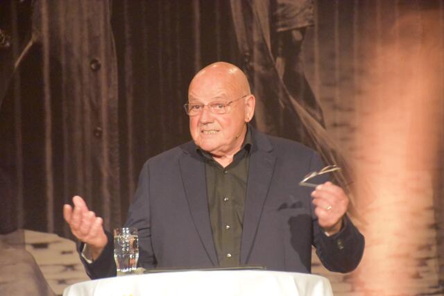 Schauspieler Wolfgang Böck las Texte von Rilke und Fried, die Hoffmann von Herzen liebte. | Foto: Martin Wurglits