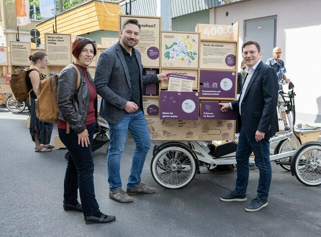 Andrea Katz, Jörg Neumayer und Bezirkschef Wilfried Zankl (vl, alle SPÖ) bei der Klimatour. | Foto: René Brunhölzl
