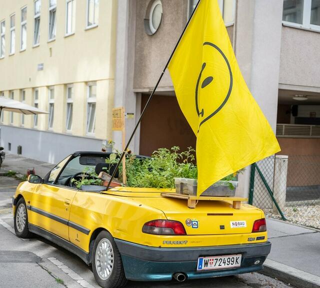 Ein Auto als "mobiles Hochbeet" war ebenfalls beim Klimafest. | Foto: René Brunhölzl