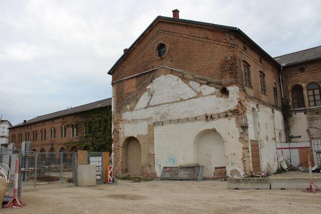 Das Gebäude bleibt im Besitz der ÖBB. Gemeinsam mit der Stadt Wien wird eine Nutzung überlegt. | Foto: Sabine Ivankovits