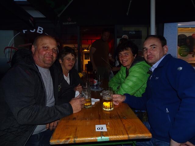 Gottfried und Rosina Wagner mit Andrea Leichtfried und Robert Perchthold | Foto: Simon Glösl