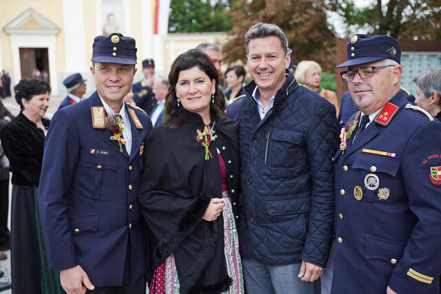 Landesfeuerwehrkommandant von Kärnten Rudolf Robin, Bgm. Maria Knauder, LR Daniel Fellner, Kommandant der FF St. Andrä Wolfgang Kobold. | Foto: erwin-s