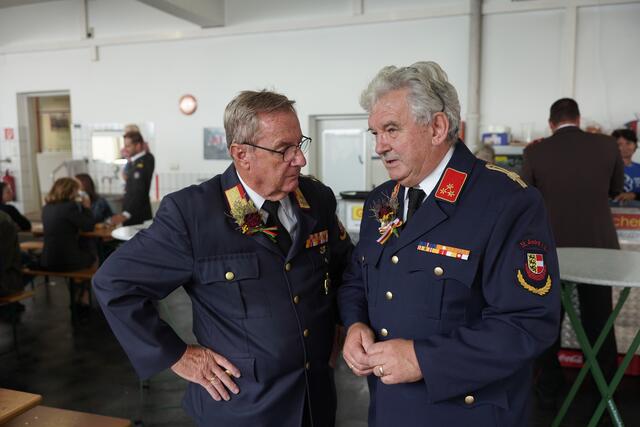 Ehrenkommandanten Bernhard Schütz, Anton Meyer. | Foto: erwin-s