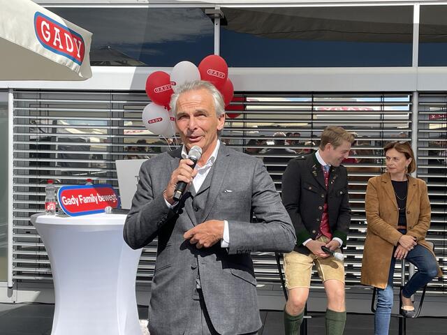 ORF Moderator Gernot Rath moderierte in charmant kurzweiliger Marnier das Wirtschaftsgespräch. | Foto: B. Gady