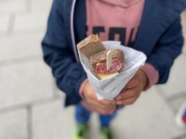 Brettljause "to go" gab es auch