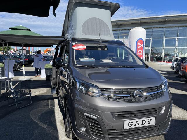 Die Opel Camper gibt es auch zu mieten für ein Wochende.  | Foto: B. Gady