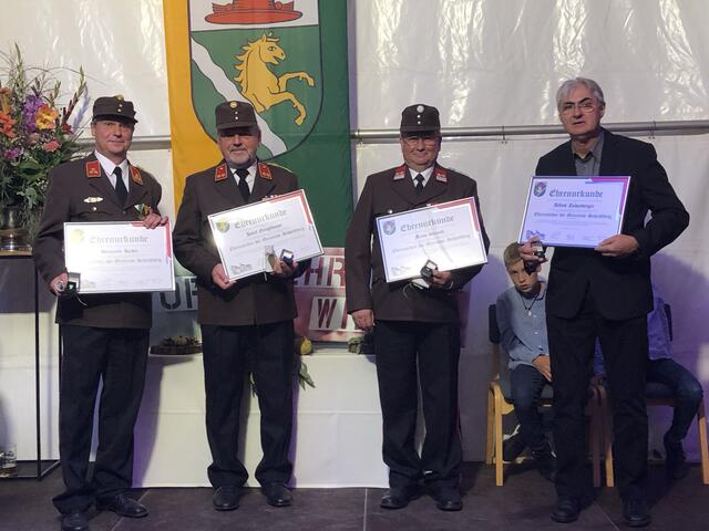 E-HBI Hermann Huber, E-OBI Josef Ganglbauer, OBM Franz Strauß, E-HBM Alfred Ziehesberger. (v.l.) | Foto: Eder