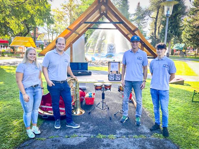 Das Team der Glasfabriks- und Stadtkapelle Bärnbach beim Kinder- und Familienfest. Von Links: JRef. Sharon Koschir, Obm. Florian Fauland, Obm.-Stv. Daniel Wabitsch, Nico Zlatar. Nicht am Bild: Veronika Hacker und Laurenz Kump | Foto: Glasfabriks- und Stadtkapelle Bärnbach