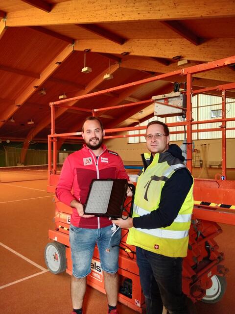 Michael Baringer Tenniscafe Smash und Ing. Stefan Widerna Marktgemeinde | Foto: Marktgemeinde Ravelsbach