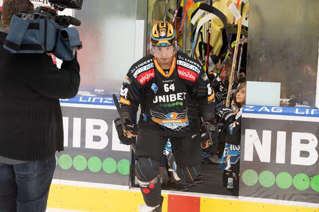Die Black Wings müssen auf Victor Bartley verzichten. | Foto: BWL/Eisenbauer