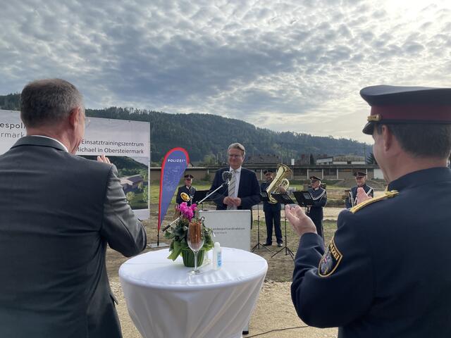 Landeshauptmann Christopher Drexler sieht das Zentrum als „Investition in die Sicherheit der Steirerinnen und Steirer“. | Foto: RegionalMedien Steiermark