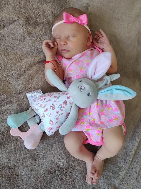 Lilien
Geburt: 30. Juli
Größe: 53 cm, Gewicht: 3.470 g
Beàta und Pàl Veres aus Wildon | Foto: Privat