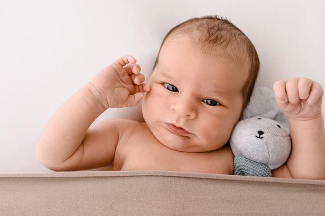 Felix
Geburt: 4. August
Größe: 51 cm, Gewicht: 3.865 g
Simone und Christoph Ziegler aus Leibnitz | Foto: Jugrafie - Julia Magg