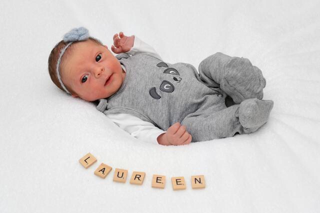 Laureen Valerie
Geburt: 31. Juli
Größe: 48 cm, Gewicht: 2.680 g
Melanie und Mario Truschnegg aus Oberhaag | Foto: Baby Smile