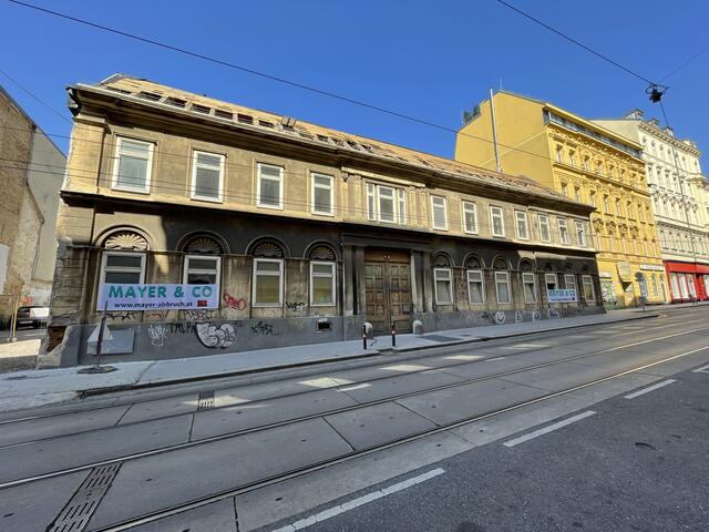 Das Gründerzeithaus in der Kaiserstraße 31 wurde für einen Neubau abgerissen. | Foto: Peetz