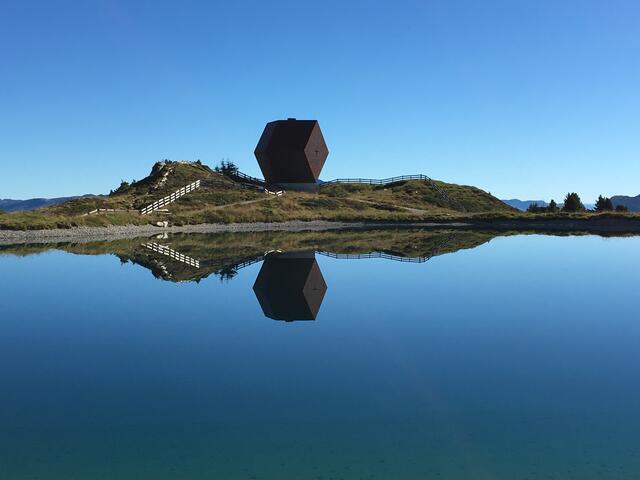 Granatkapelle am Penken: Am Sonntag, 25. September 2022 lädt die Engelbert Kolland Gemeinschaft  zum Patroziniums-Festgottesdienst um 12.00 Uhr zur Granatkapelle am Penkenjoch.  | Foto: Brindlinger