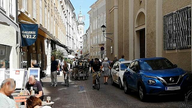 Die Gespanne sind in engen, belebten Gassen wie der Sigmund-Haffner-Gasse unterwegs. Nicht auszudenken, was hier passiert, wenn ein Pferd scheut! | Foto: vgt.at