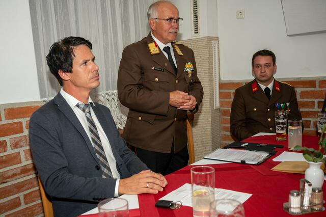  Bereichskommandant-Stellvertreter BR Johann Diethart (Mitte) fungierte als Schriftführer. | Foto: BI d.V. Stefan Riemelmoser