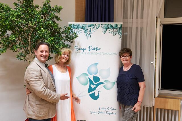 Ludwig &amp; Silvia Szaga-Doktor-Degenhart &amp; Vorsitzende Kneipp-Aktiv-Club Ingeborg Pelzelmayer | Foto: Johannes Edinger