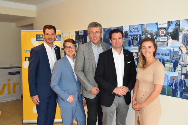 Hannes Koza, Thaddäus Heindl, Martin Schuster, David Berl, Bernadette Geieregger. | Foto: Hirss