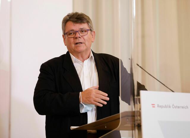 ÖGB-Chef Wolfgang Katzian ruft zu Demos auf. | Foto: bka/Wenzel