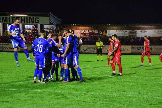 Der erste Sieg  –  die Freude war groß!
Union Ostermiething 1 : 3 Union Mondsee 