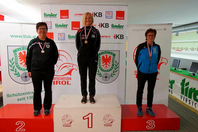 Maria-Luise Felderer (SG Breitenbach) siegte auch Sitzend frei in der Seniorinnenklasse 1 | Foto: Christian Kramer, TLSB