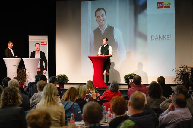 Landtagsabgeordneter Mario Haas wurde mit 100 Prozent zum neuen SPÖ-Bezirksparteivorsitzenden gewählt. | Foto: Edwin Husic