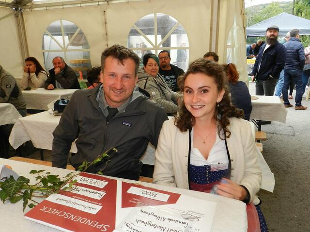 Eva Kleiner mit Partner ( war Glücklich das die Intresse sehr gross war )