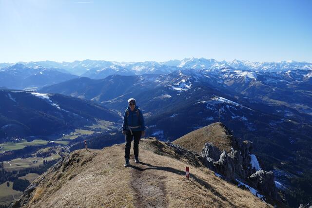 Im Herbst auf die Lausköpfe, das ist auch eine Tour der langen Schatten.  | Foto: Thomas Neuhold