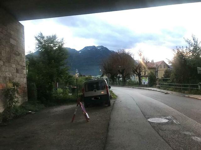 Standort: Ortsteil Steinfeld in der Steinfeldstraße direkt unter der Umfahrungsbrücke der B145. Achtung: Hier sind nur 30 km/h erlaubt!