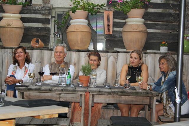 Zuhörerinnen bei der italienischen Literaturnacht im "Da Maurizio" | Foto: Stadtbücherei Bruck an der Mur