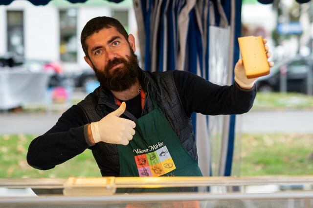 Bester Markt, bester Käse: Der Alszeilenmarkt feiert sein 1-Jahr-Jubiläum.