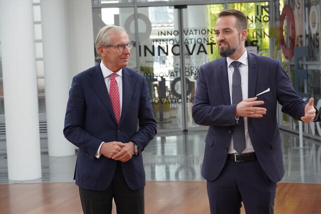 Landeshauptmann Wilfried Haslauer mit dem künftigen Vorstandssprecher, Michael Baminger.  | Foto: Julia Hettegger