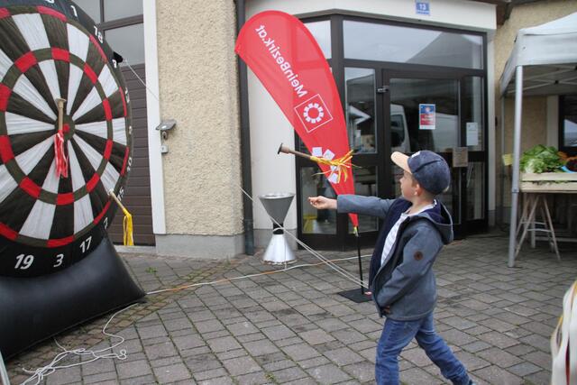 Begeisterte Besucher am Straßwalchentag. | Foto: Wolfgang Schweighofer