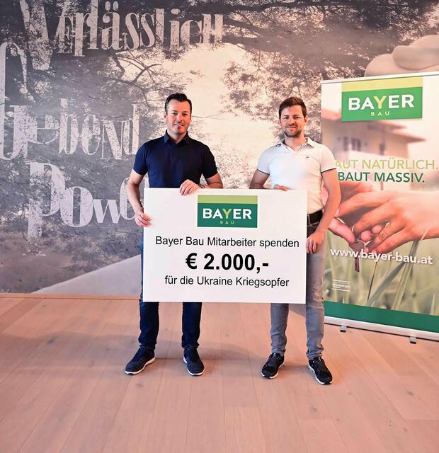 v.l.: Geschäftsführer Christian Wimberger (Wimberger Gruppe) und Standortleiter Johannes Eder (Bayer Bau) | Foto: Wimberger