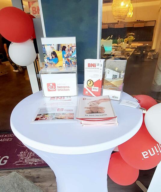 Der Reinerlös des Abends ging an Arche Herzensbrücken | Foto: BNI