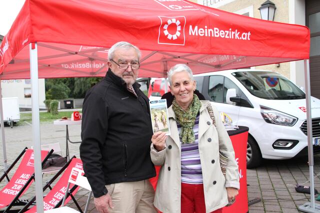 Viele Leserinnen und Leser kamen extra nach Straßwalchen um den Stand der BezirksBlätter Flachgau zu besuchen und sich über Neuigkeiten zu informieren. | Foto: Wolfgang Schweighofer