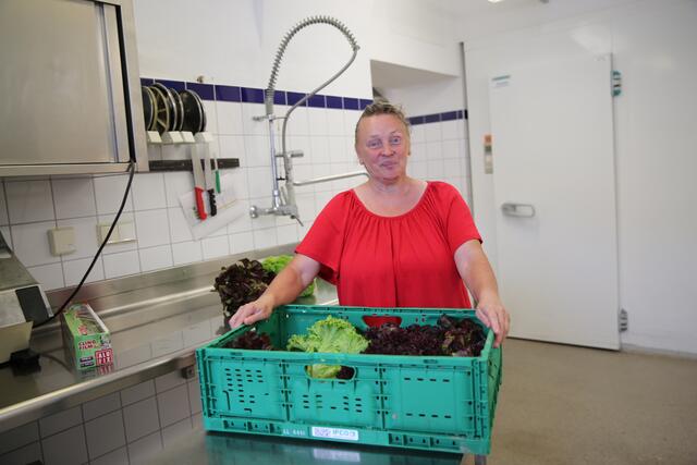 Nach 44 Jahren in der Küche am Caritas-Standort Engelhartszell verabschiedet sich Sophie Viertauer in Pension. | Foto: Caritas