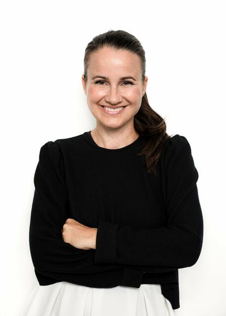 Yvonne Haider, Leiterin Marketing &amp; Innovation bei Vöslauer stellt das neue Balance Juicy Plus Mate - Limette vor. | Foto: Vöslauer