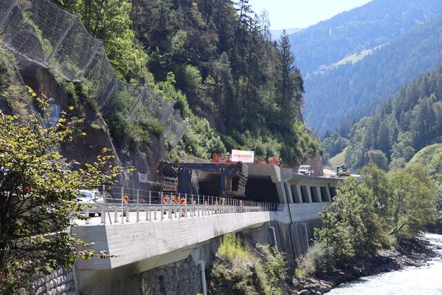 Die Arbeiten bei der Schlossgalerie gehen ins Finale: Die endgültige Öffnung erfolgt um den 20. Oktober 2022. | Foto: Othmar Kolp