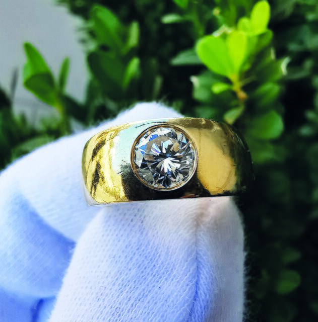 Bei Jul.Hügler kann man schönen Schmuck aus Gold erwerben, aber auch Stücke, die man nicht mehr trägt, verkaufen. | Foto: JUL.HÜGLER BADEN
