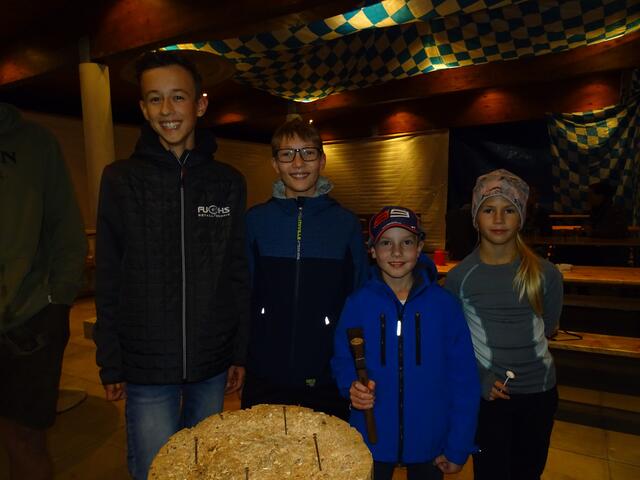 Maximilian Felber, Valentin und Vincent Schneckenleitner und Elena Rößler | Foto: Simon Glösl