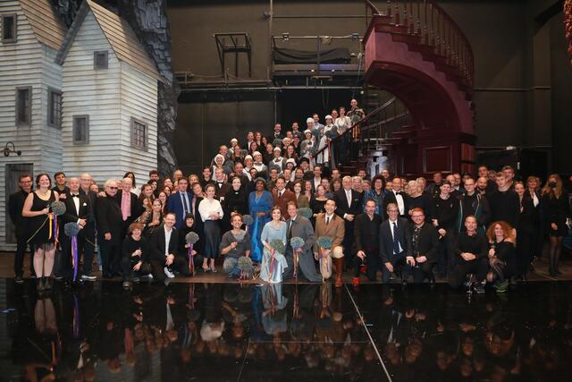 Damit ist die Musicalsaison 2022/23 der Vereinigten Bühnen Wien (VBW) offiziell eröffnet. | Foto: Karl Schöndorfer/VBW