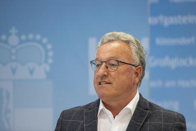 Landeshauptmann-Stellvertreter Heinrich Schellhorn gibt bekannt, dass er mit 9. November aus der Landesregierung ausscheiden wird | Foto: Neumayr