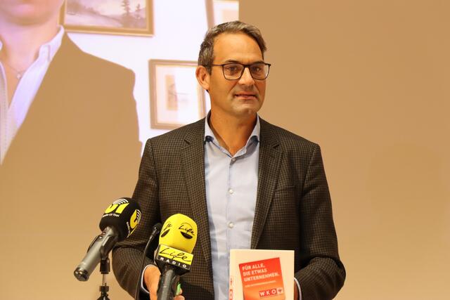 Christoph Walser wünscht sich mehr Arbeitskräfte für die Wirtschaft.