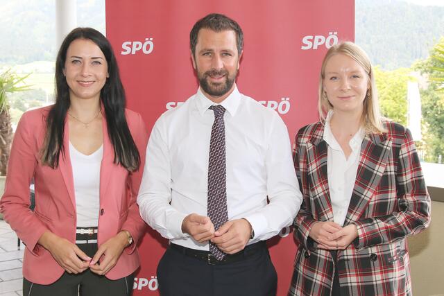Elisabeth Fleischanderl (rechts) ist die Kandidaten für die SPÖ in Schwaz.  | Foto: Walpoth