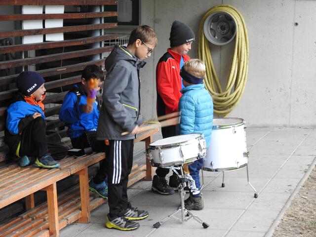 Anfeuern für die Mannschaft